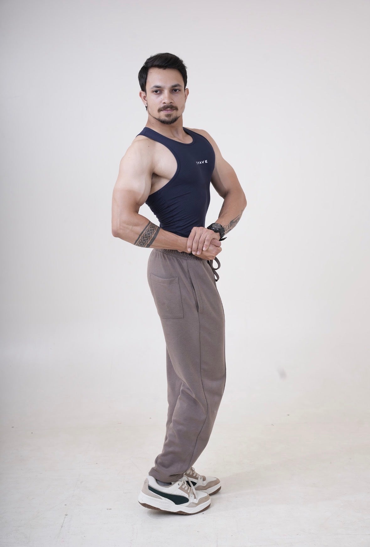ZYAVE Deep Navy Ribbed Compression Tank side profile